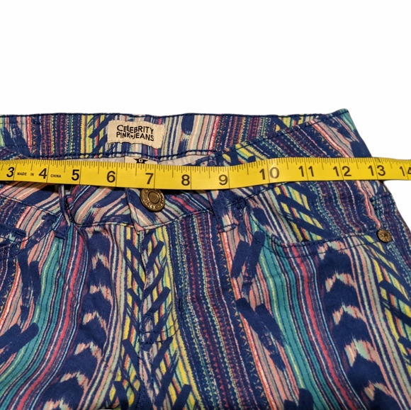 Celebrity pink printed skinny jeans size 0 - Picture 6 of 12